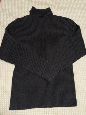 2/$10 - Oversized Women's Dark Gray Ribbed Turtleneck Sweater